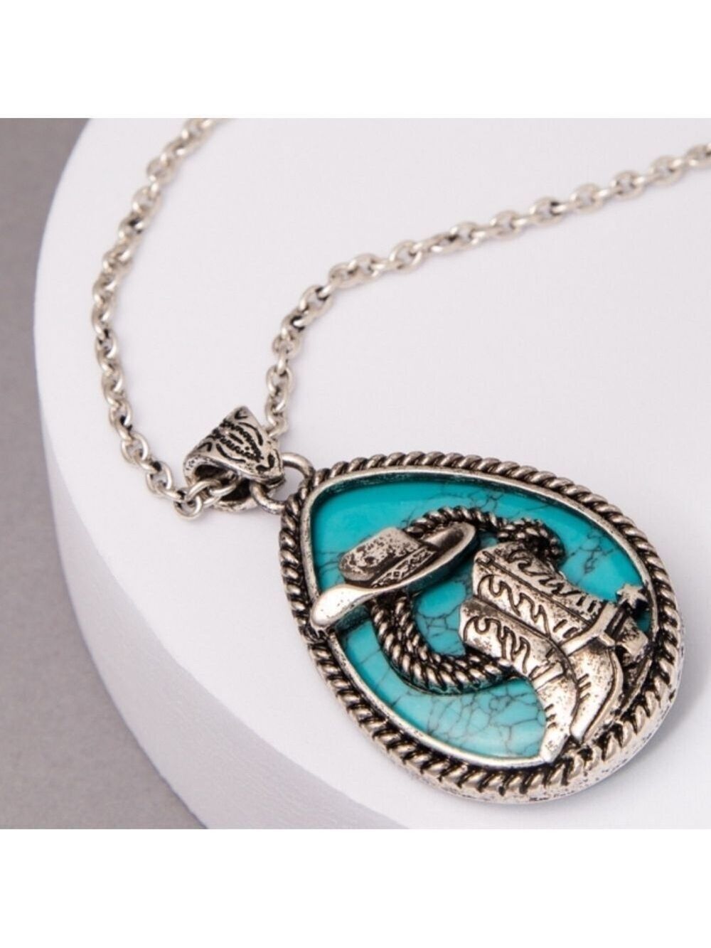 Western Silver and Turquoise Pendant Necklace New - Picture 2 of 3